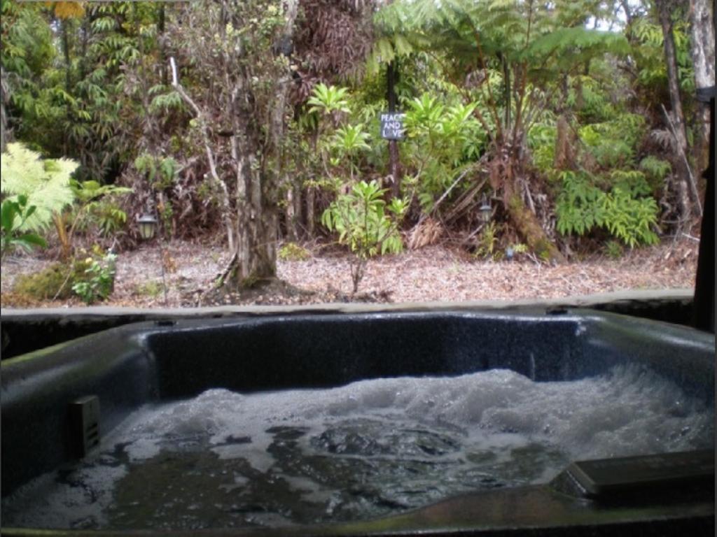 Aloha Ohia Hale Hotel Volcano Room photo